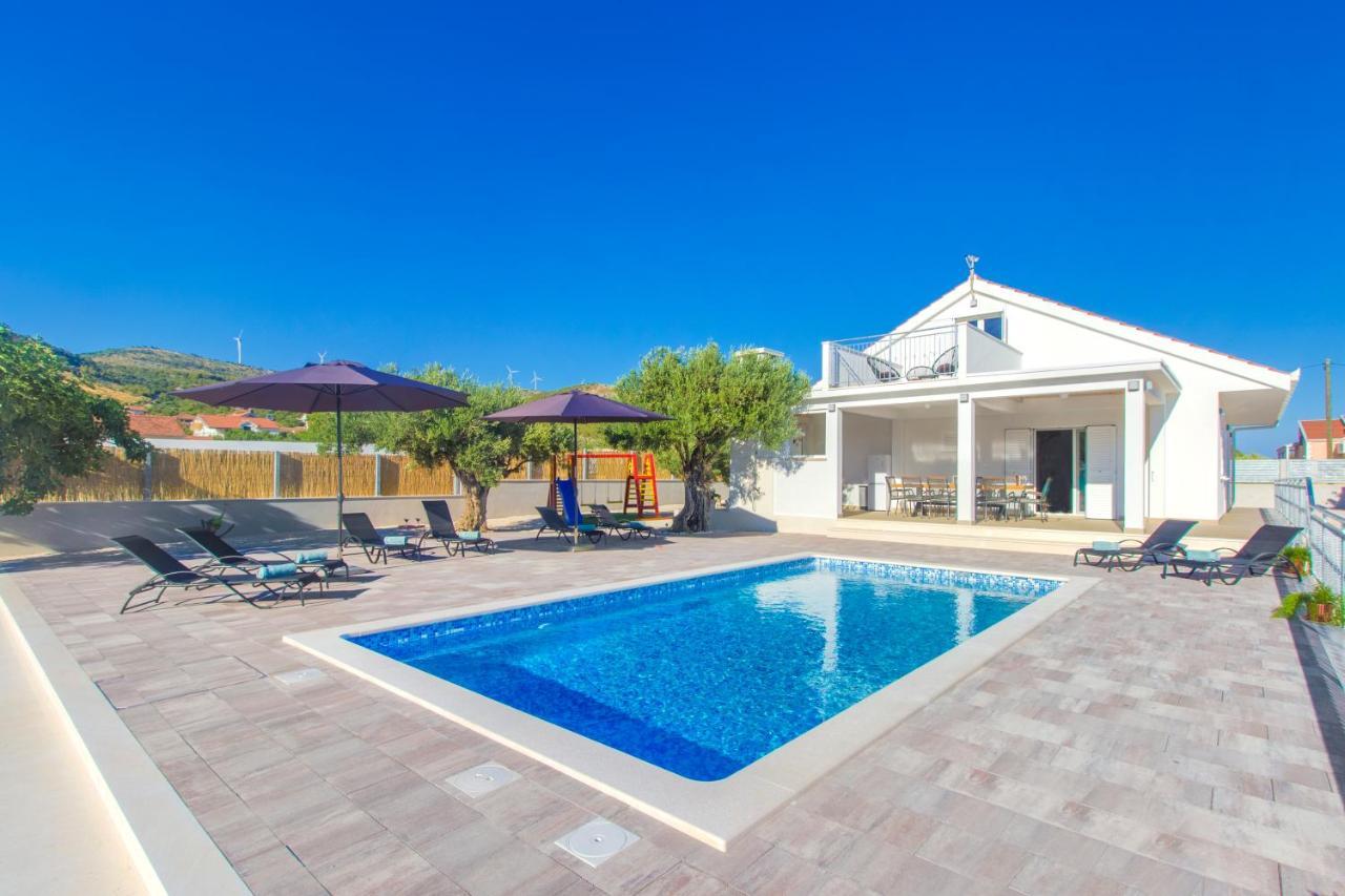 Villa Antonia With Heated Pool Dograde 外观 照片