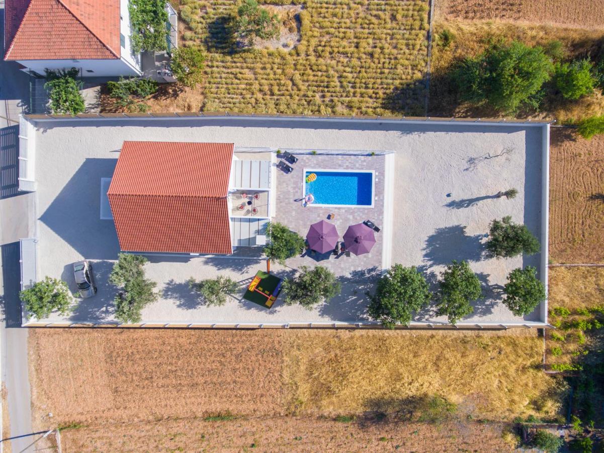 Villa Antonia With Heated Pool Dograde 外观 照片
